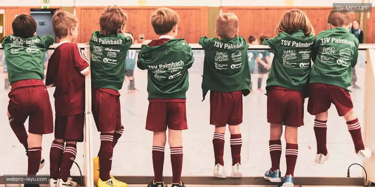 📱实时直播，超清画质，让你不错过每一个精彩瞬间！🏀